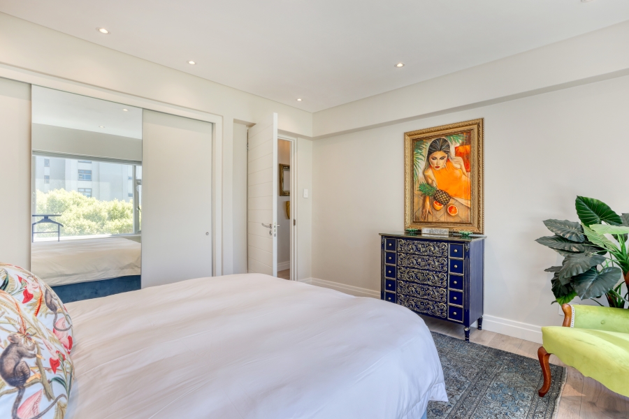 3 Bedroom Property for Sale in Sea Point Western Cape